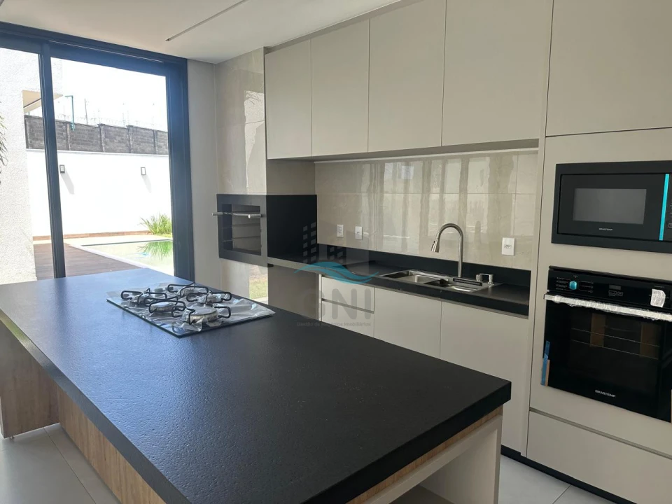 Imagens do imóveis CASA A VENDA - CONDOMINIO BELLA VITTA