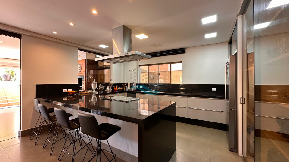Imagens do imóveis CASA A VENDA - CONDOMINIO ROYAL PARK