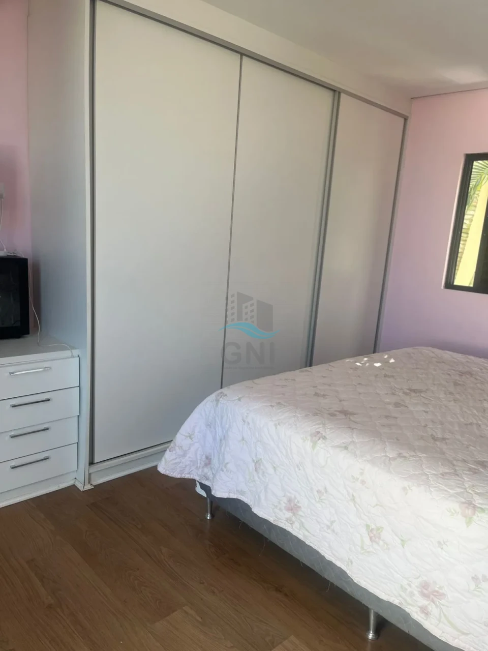 Imagens do imóveis CASA A VENDA - CONDOMINIO ROYAL FOREST