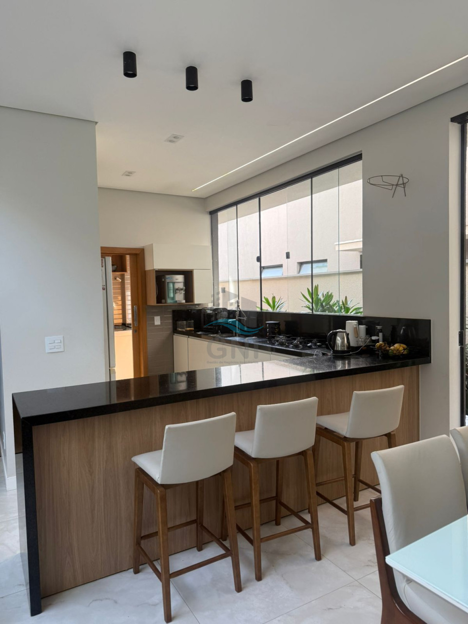 Imagens do imóveis CASA A VENDA - CONDOMINIO PARQUE TAUA ARANGUA