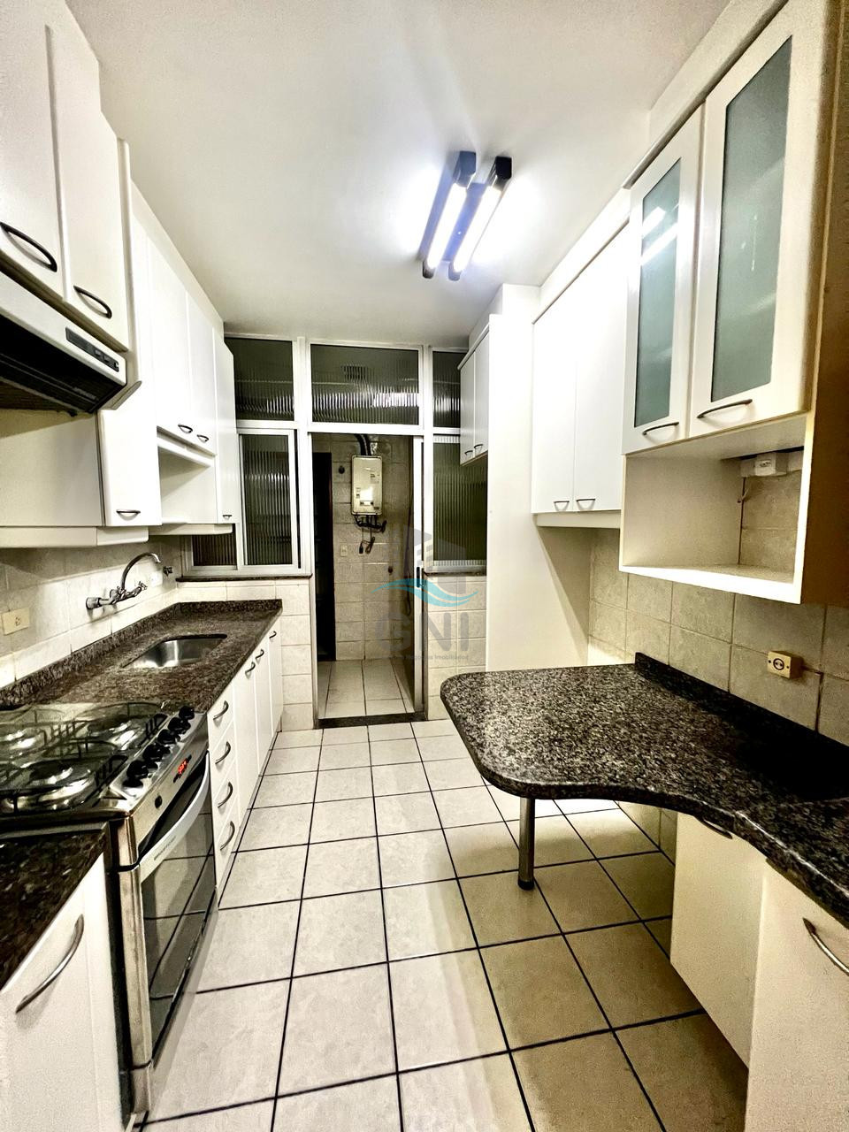 Imagens do imóveis APARTAMENTO PARA LOCAÇÃO - EDIFÍCIO COSTA ESMERALDA