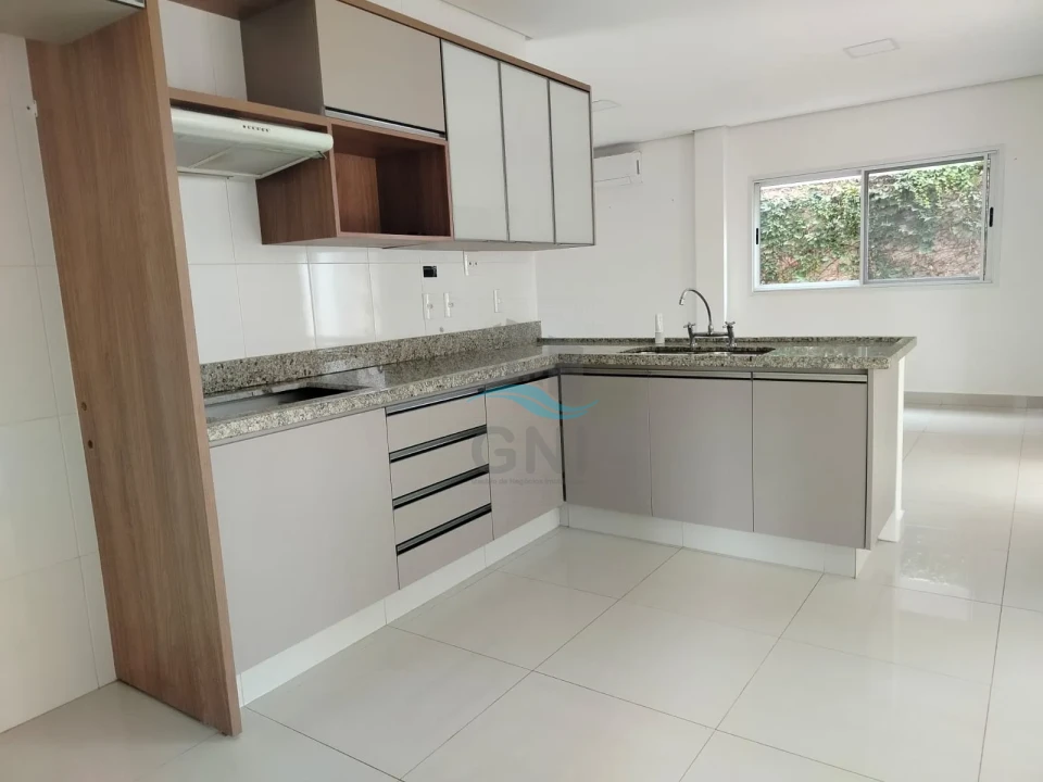 CASA PARA LOCAÇÃO - CONDOMINIO ROYAL MAISON