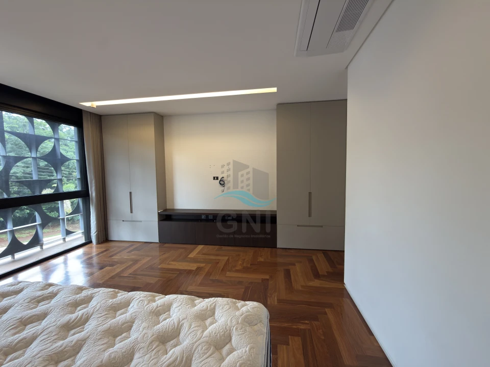 Imagens do imóveis CASA A VENDA - CONDOMINIO ROYAL PARK