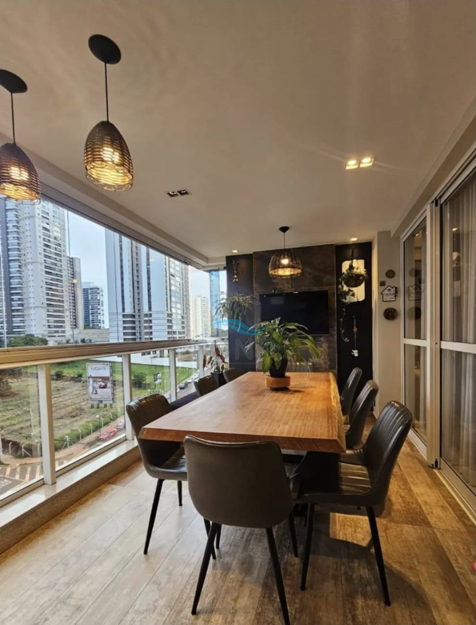 Imagens do imóveis APARTAMENTO A VENDA - EDIFÍCIO L' HARMONIE