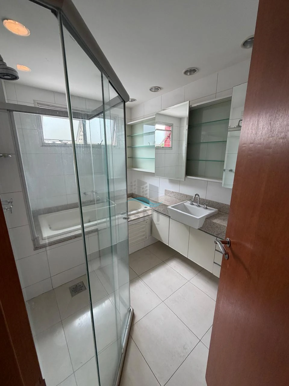 Imagens do imóveis APARTAMENTO PARA LOCAÇÃO - EDIFICIO L'ESSENCE