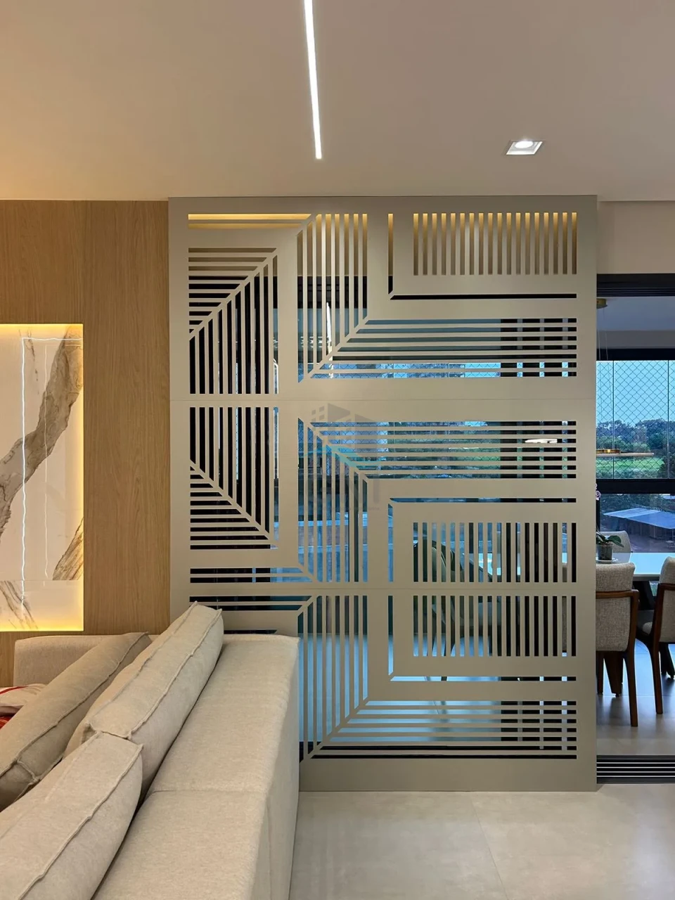 APARTAMENTO A VENDA - EDIFÍCIO TRIANON
