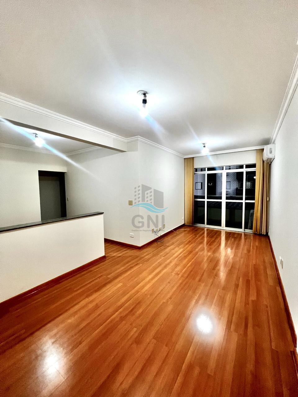 Imagens do imóveis APARTAMENTO PARA LOCAÇÃO - EDIFÍCIO COSTA ESMERALDA