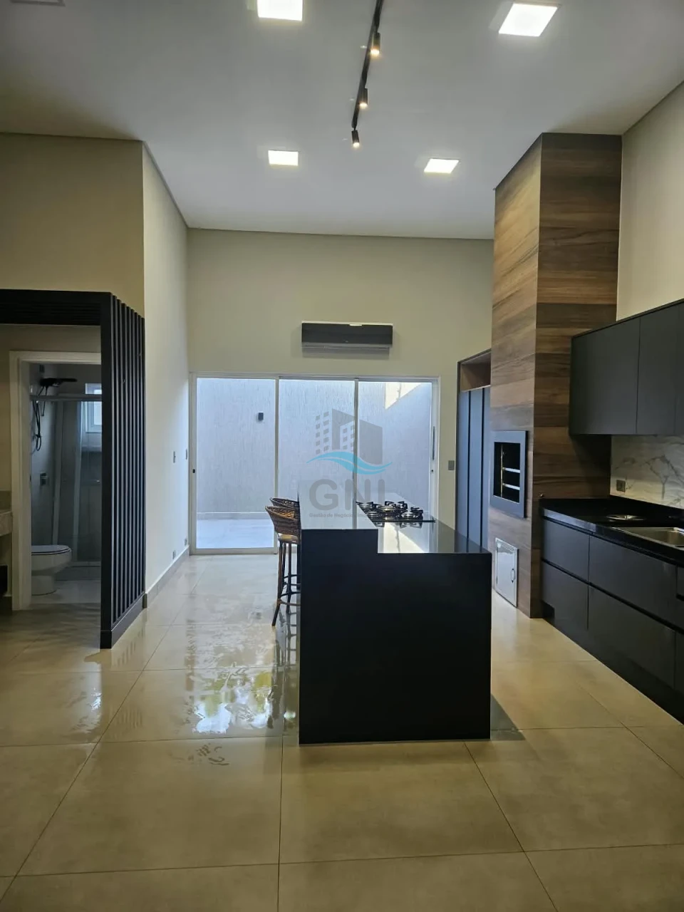 CASA SOBRADO A VENDA - JARDIM TOZZI