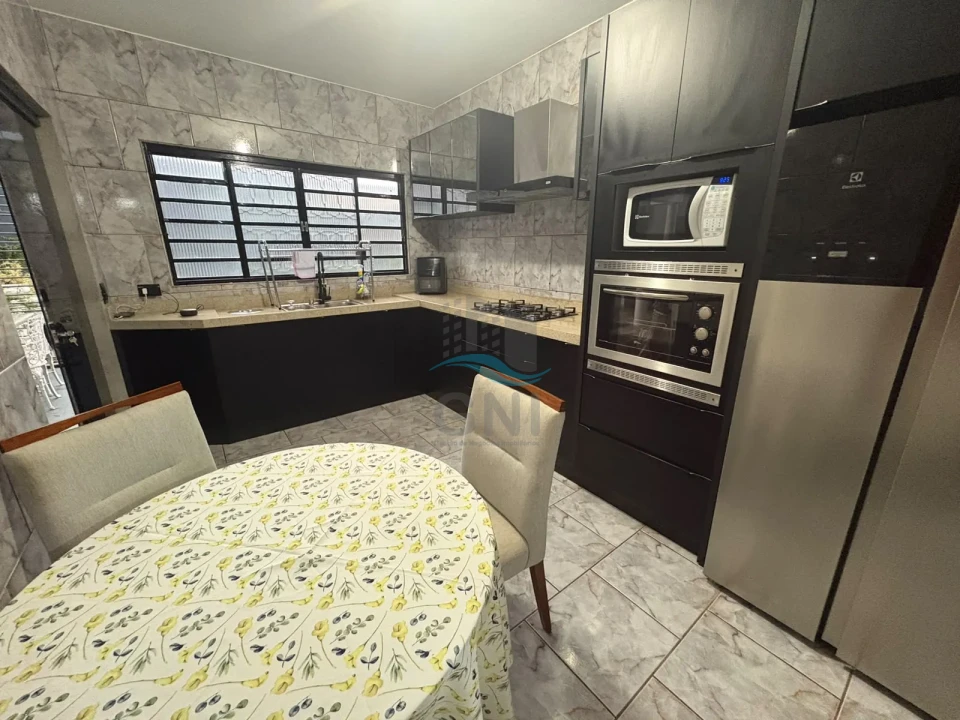Imagens do imóveis CASA A VENDA - AV. SOUZA NAVES (IBIPORÃ)