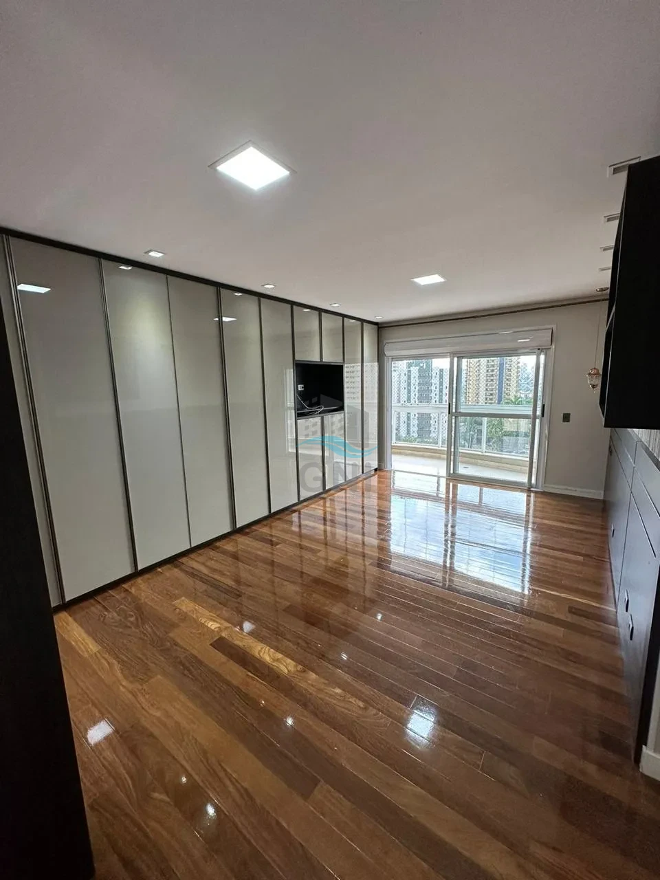 APARTAMENTO PARA LOCAÇÃO - EDIFICIO BATLLÓ