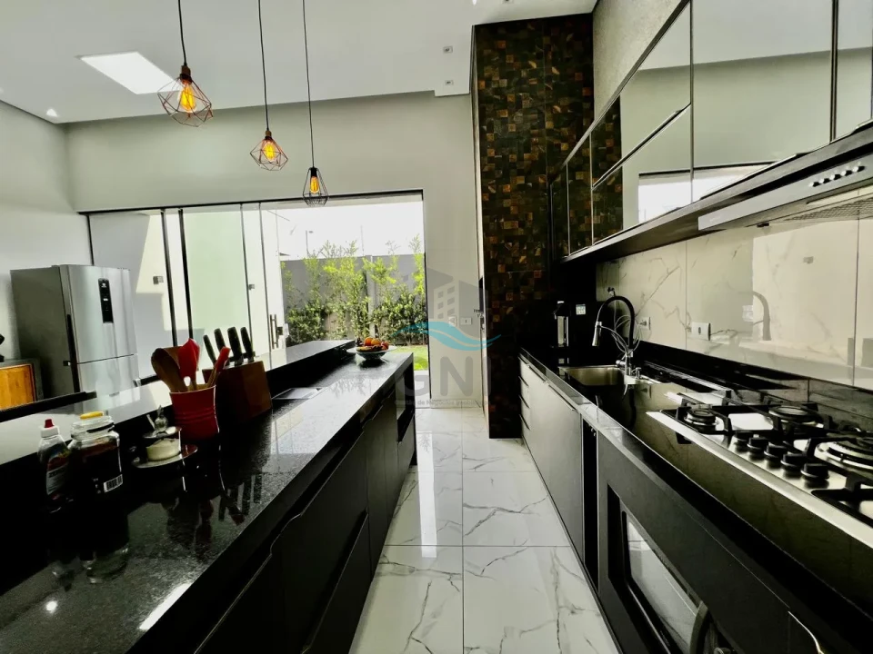 CASA A VENDA - RESIDENCIAL BELLEVIE