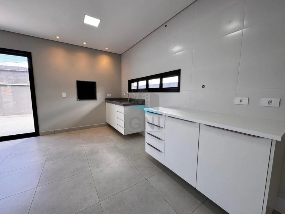 Imagens do imóveis CASA PARA LOCAÇÃO - CONDOMINIO PARQUE TAUA ARAÇARI