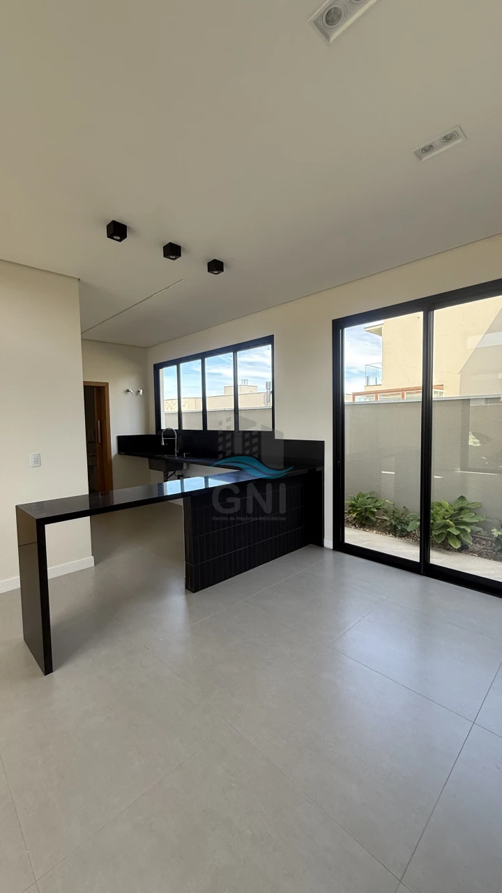 Imagens do imóveis CASA A VENDA - CONDOMINIO PARQUE TAUA ARAÇARI