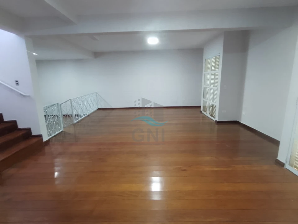 Imagens do imóveis SOBRADO PARA LOCAÇÃO - BAIRRO BANCARIOS