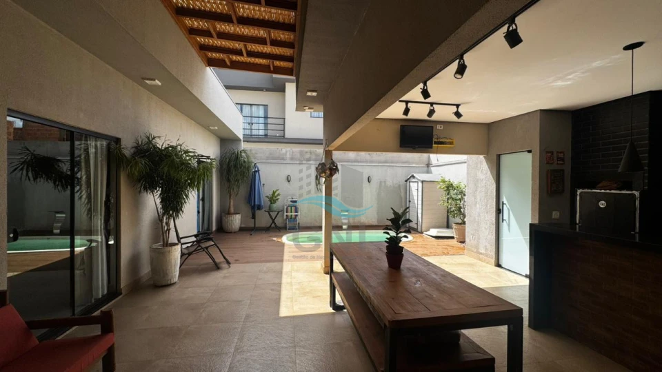 Imagens do imóveis CASA A VENDA - CONDOMINIO MORADA DAS FLORES ROSAS