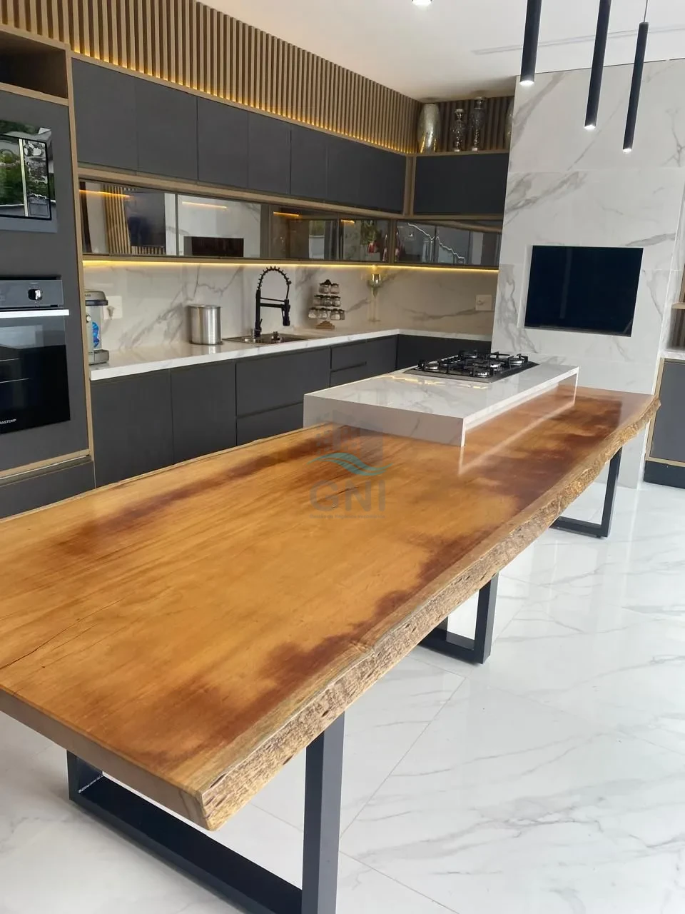 Imagens do imóveis CASA A VENDA - CONDOMINIO ROYAL FOREST