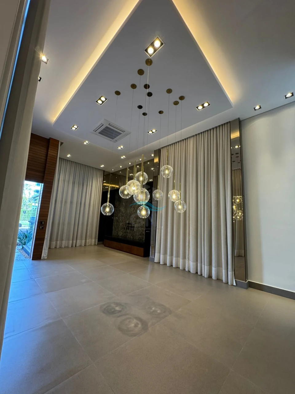 Imagens do imóveis CASA A VENDA - CONDOMÍNIO SUN LAKE RESIDENCE