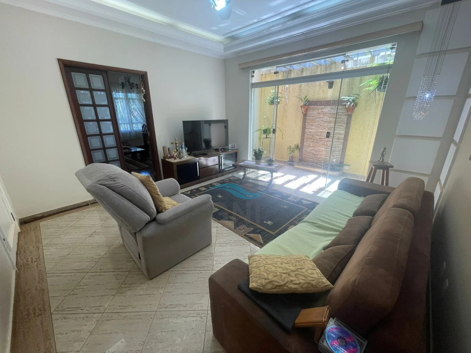 Imagens do imóveis CASA A VENDA - BAIRRO AURORA