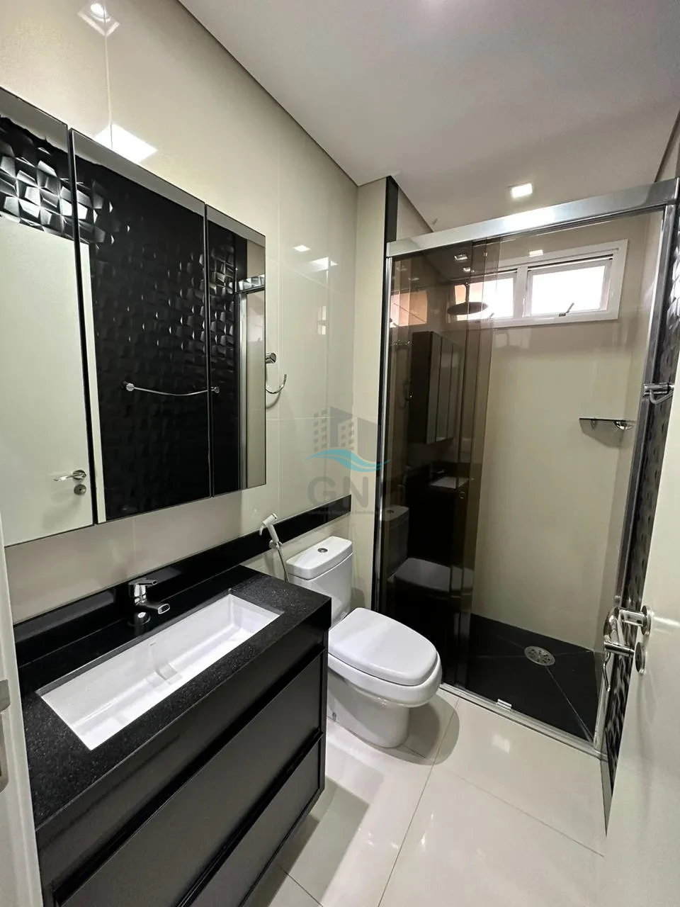 APARTAMENTO PARA LOCAÇÃO - EDIFICIO BATLLÓ