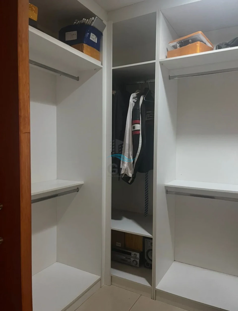 Imagens do imóveis CASA A VENDA - CONDOMINIO ROYAL FOREST