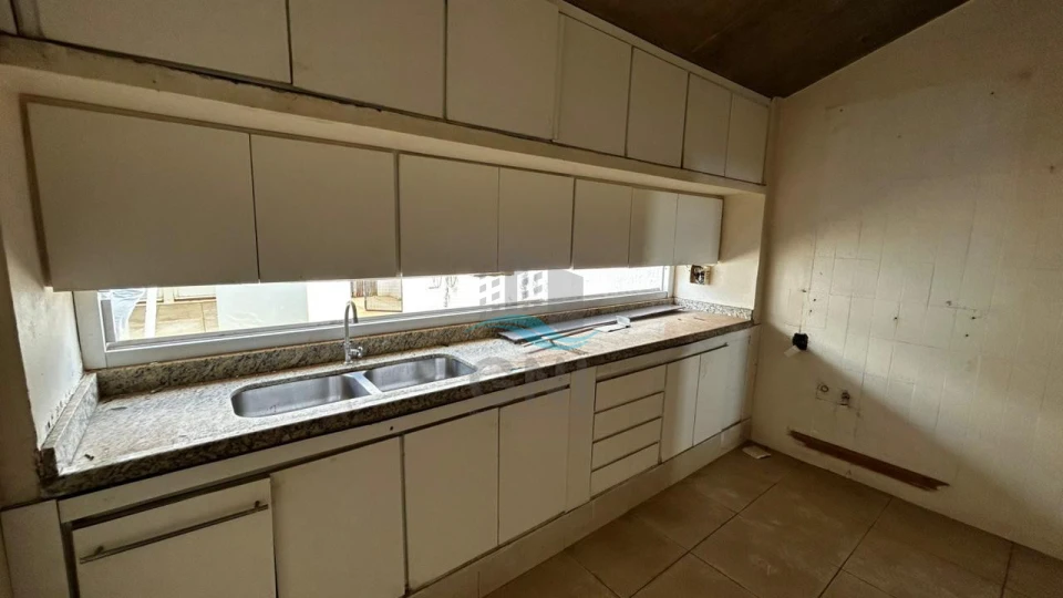 Imagens do imóveis CASA COMERCIAL PARA LOCAÇÃO - BAIRRO VITÓRIA