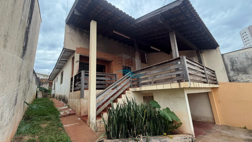 CASA A VENDA - BANCÁRIOS
