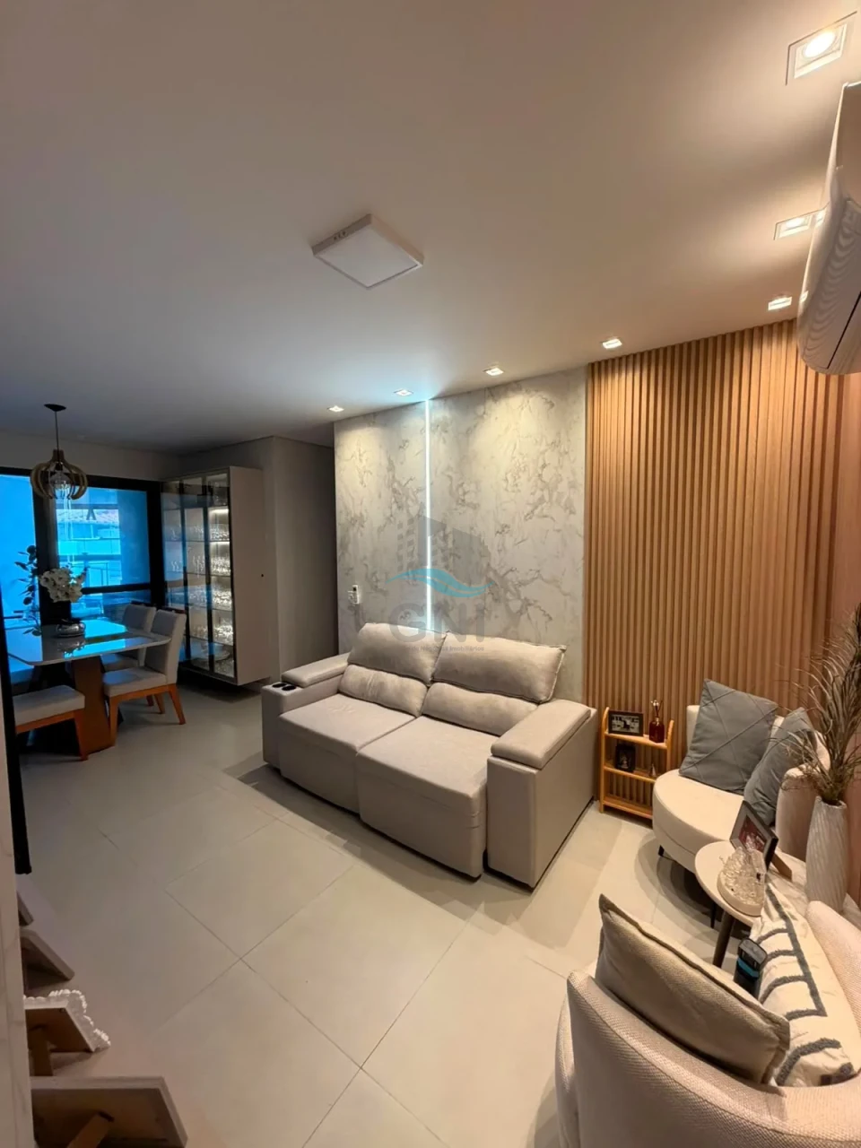 APARTAMENTO A VENDA -  EDIFICIO ODYSSEY