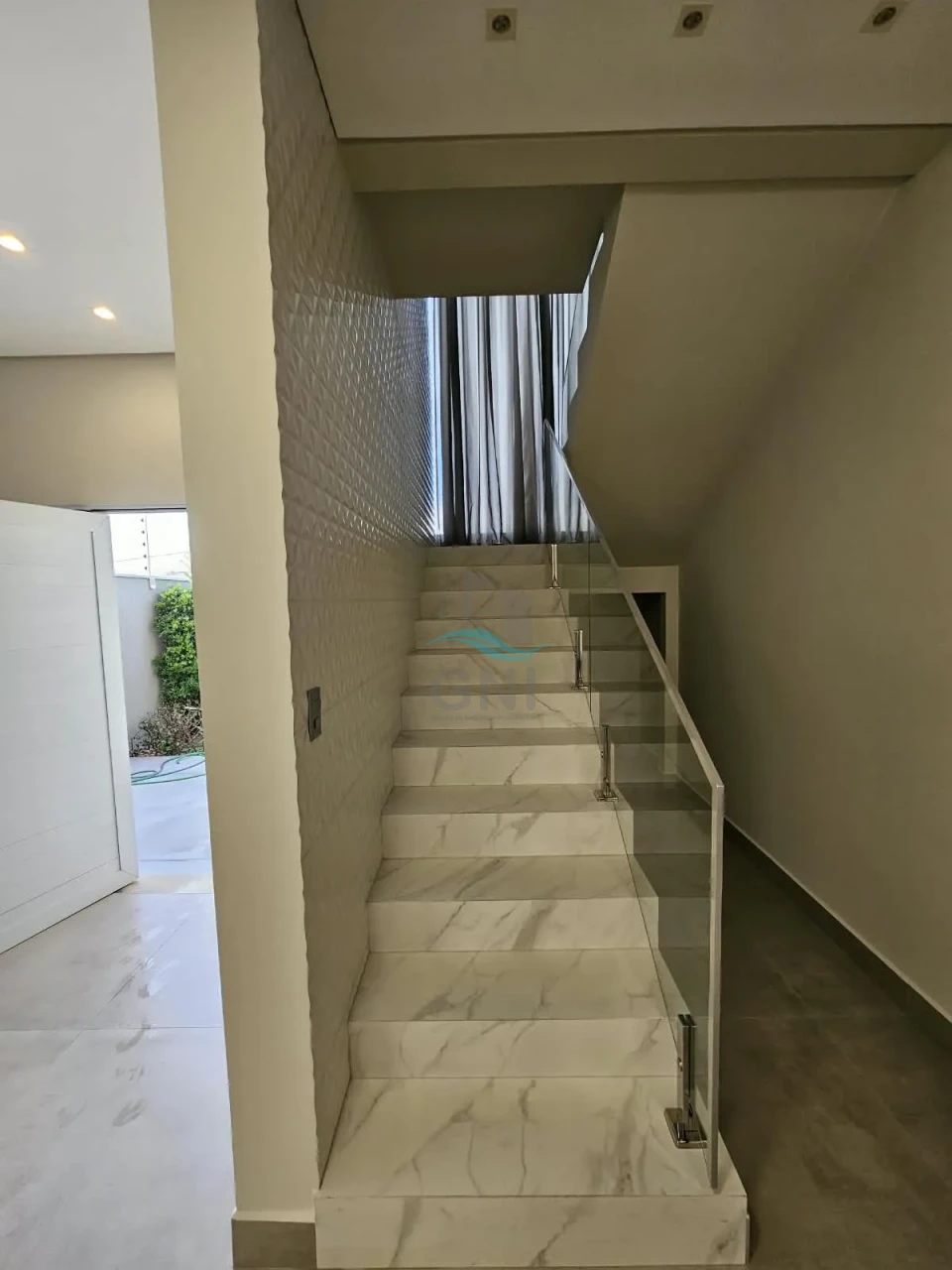 CASA SOBRADO A VENDA - JARDIM TOZZI