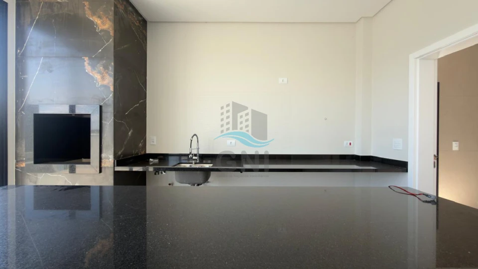 Imagens do imóveis CASA A VENDA - CONDOMINIO PARQUE TAUA ARAÇARI