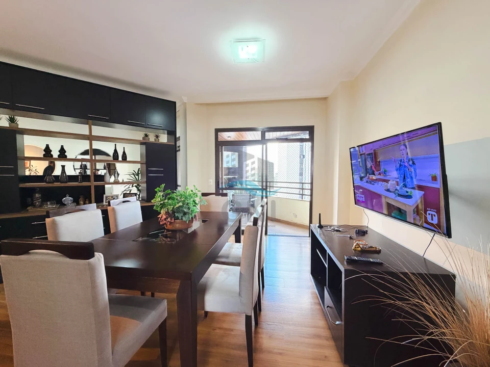 APARTAMENTO A VENDA - EDIFICIO CORAL GABLES - CENTRO