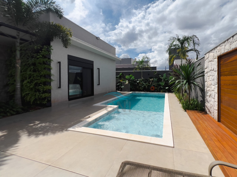 Imagens do imóveis CASA A VENDA - CONDOMINIO SUN LAKE RESIDENCE