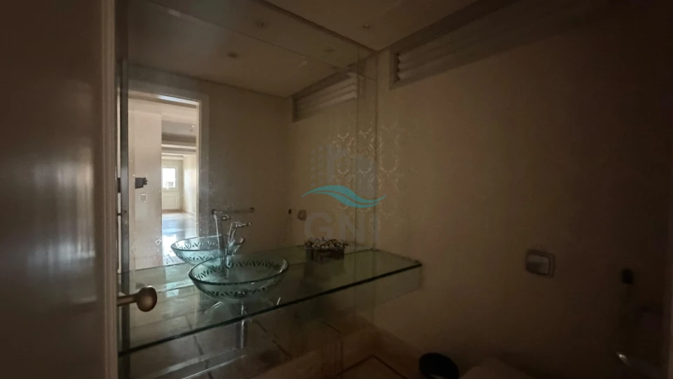 Imagens do imóveis APARTAMENTO A VENDA - EDIFICIO COMODORO