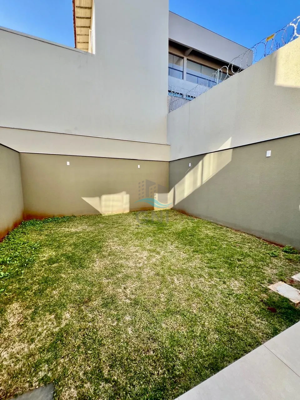 Imagens do imóveis SOBRADO A VENDA - JARDIM ANDRADE