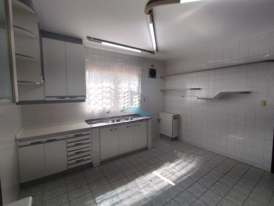 Imagens do imóveis CASA PARA LOCAÇÃO RESIDENCIAL/COMERCIAL - BAIRRO AURORA