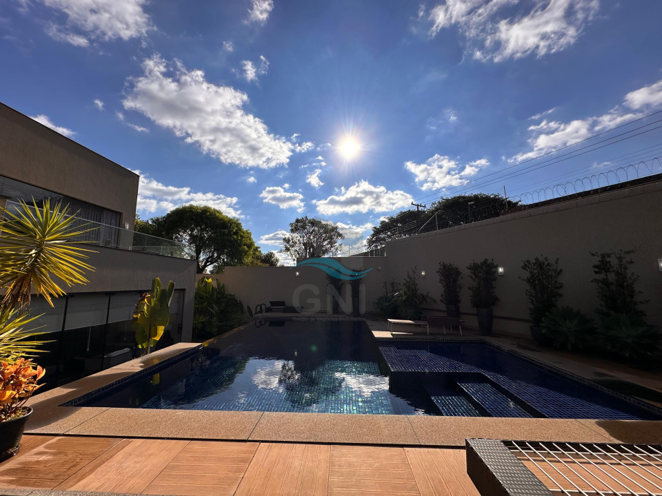 Imagens do imóveis CASA A VENDA - CONDOMINIO ROYAL PARK