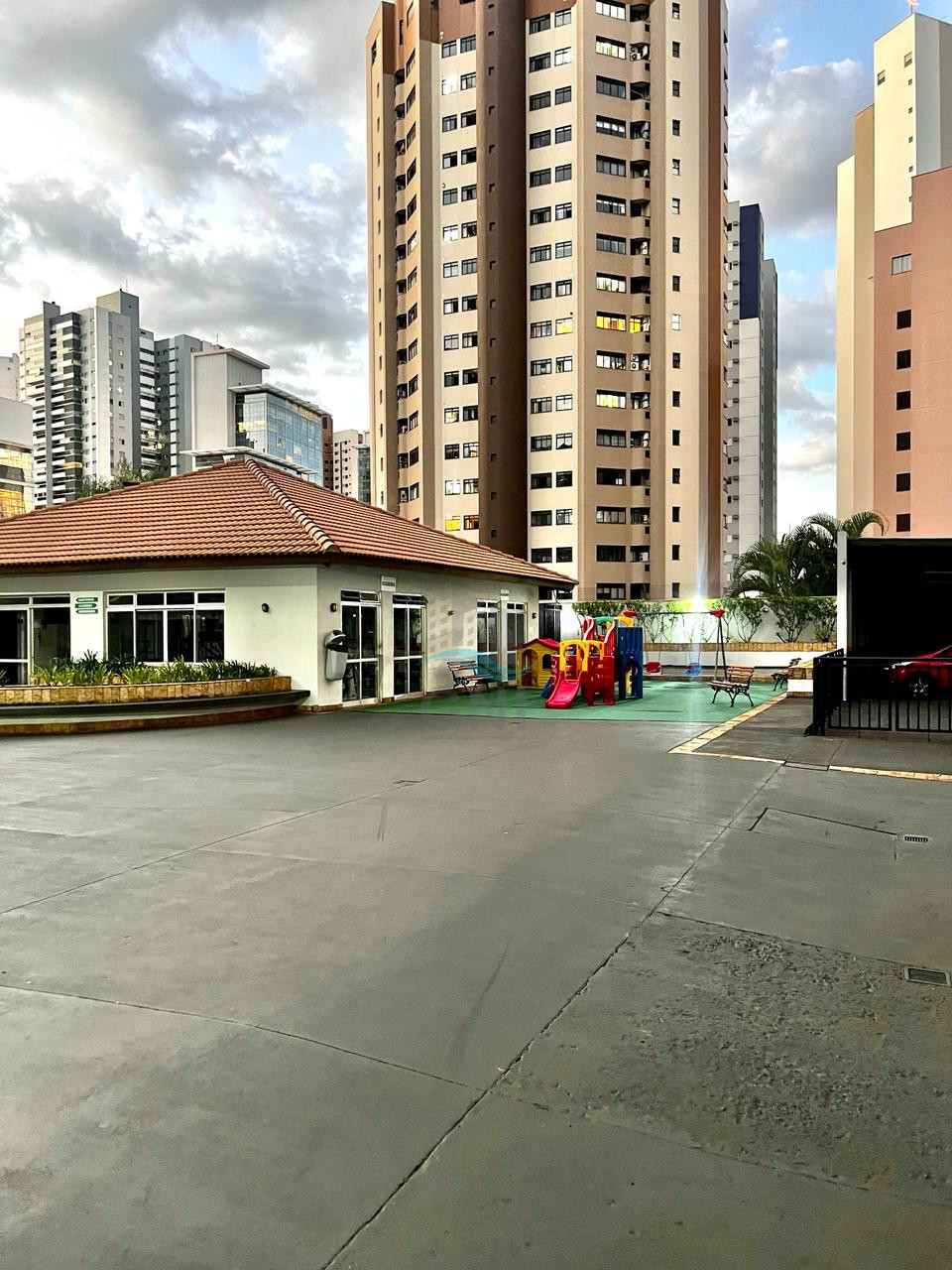 Imagens do imóveis APARTAMENTO PARA LOCAÇÃO - EDIFÍCIO COSTA ESMERALDA