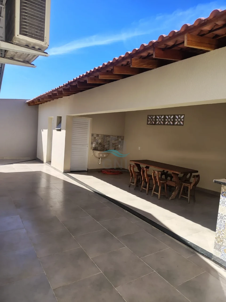 Imagens do imóveis CASA A VENDA - JARDIM ALPES I