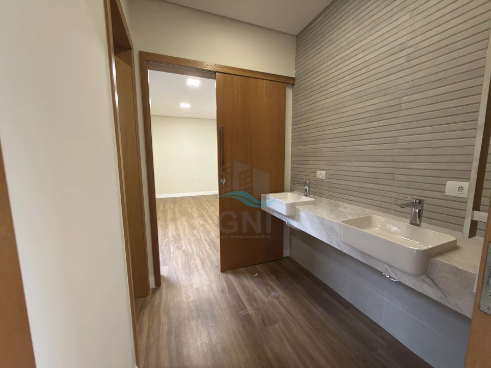 Imagens do imóveis CASA A VENDA - CONDOMINIO PARQUE TAUA ARANGUA