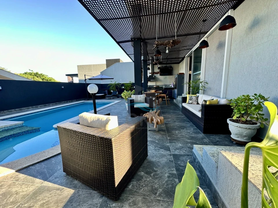 Imagens do imóveis CASA A VENDA - CONDOMÍNIO SUN LAKE RESIDENCE