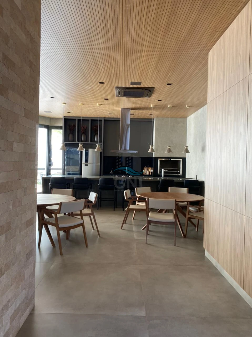 APARTAMENTO A VENDA - EDIFICIO LA TORRE