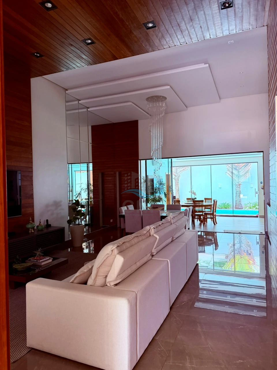 Imagens do imóveis CASA A VENDA - CONDOMÍNIO ALPHAVILLE II