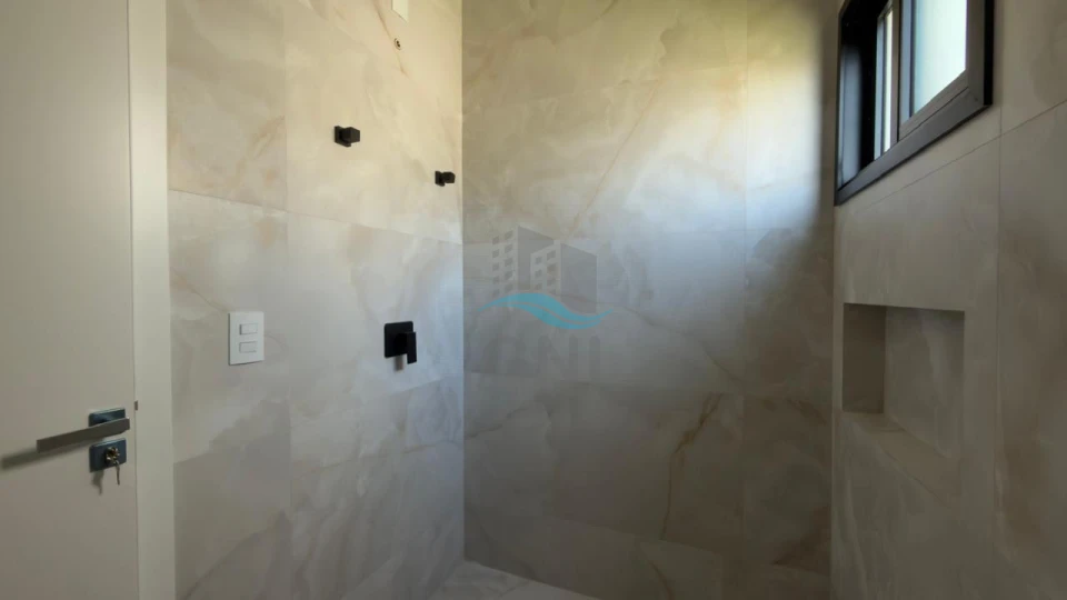 Imagens do imóveis CASA A VENDA - CONDOMINIO PARQUE TAUA ARAÇARI