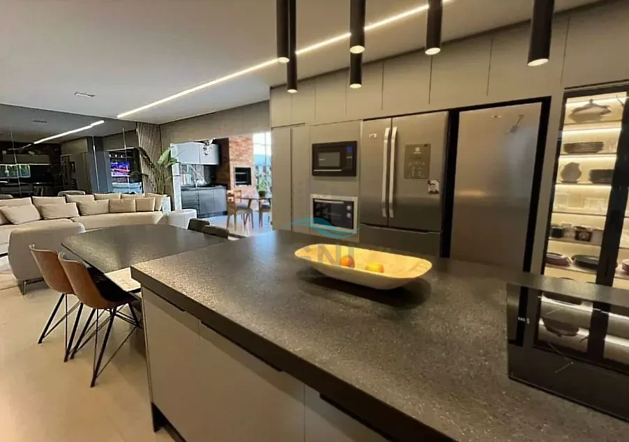 Imagens do imóveis CASA PARA VENDA - CONDOMINIO ROYAL FOREST