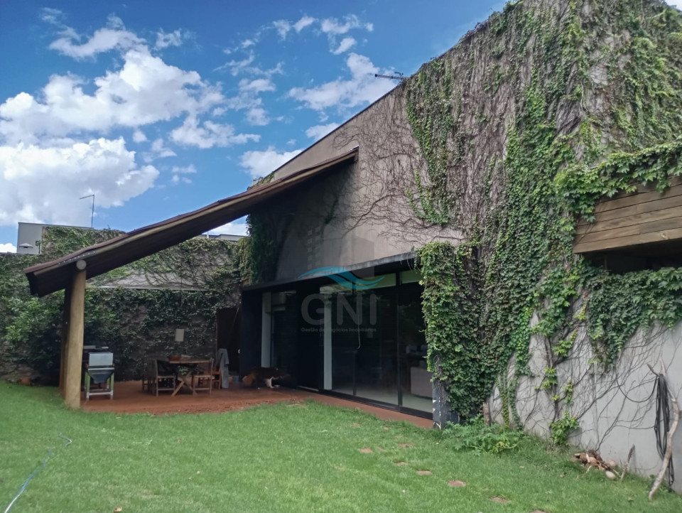 CASA A VENDA - CONDOMINIO PETIT VILLE Imagens do imóveis CASA A VENDA - CONDOMINIO PETIT VILLE