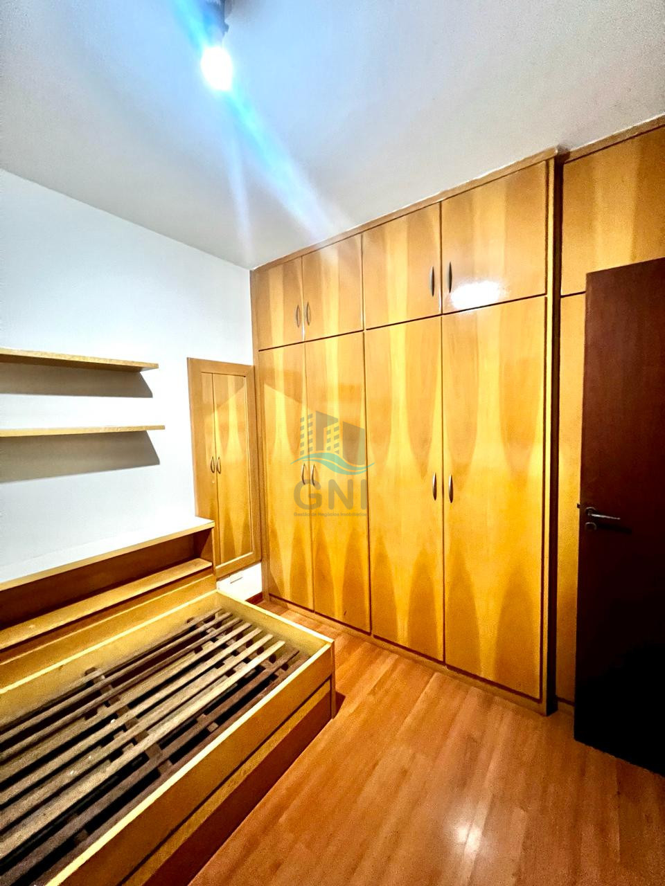 Imagens do imóveis APARTAMENTO PARA LOCAÇÃO - EDIFÍCIO COSTA ESMERALDA