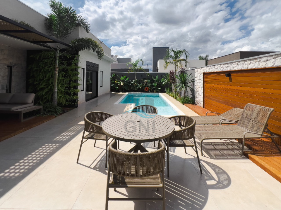 Imagens do imóveis CASA A VENDA - CONDOMINIO SUN LAKE RESIDENCE