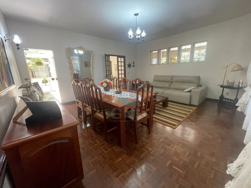 Imagens do imóveis CASA A VENDA - BAIRRO AURORA