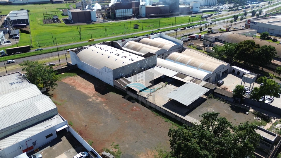 Imagens do imóveis GALPÃO PARA LOCAÇÃO - AVENIDA TIRADENTES