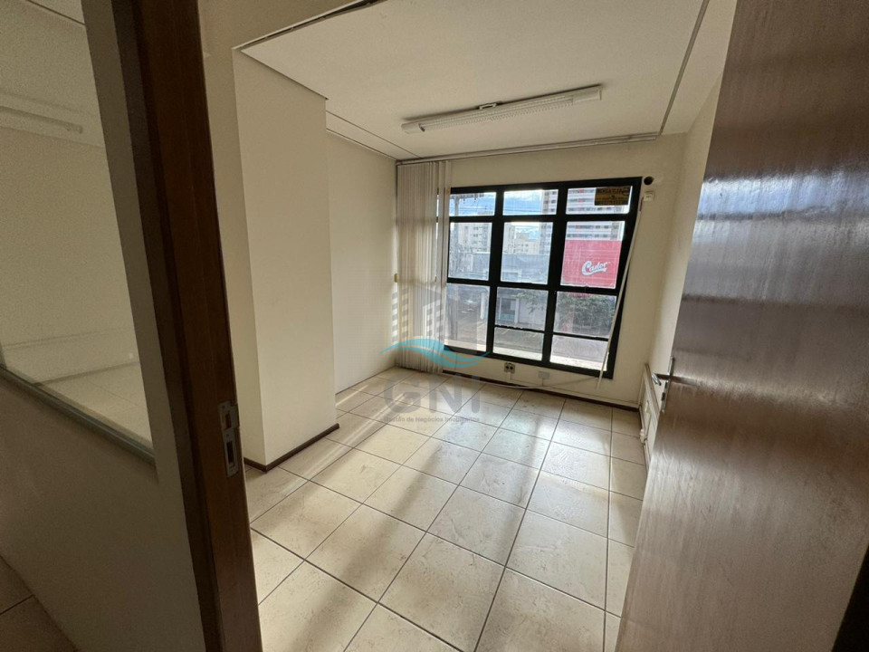 SALA COMERCIAL PARA LOCAÇÃO - EDIFICIO COMERCIAL BATTISTELLA & POLICASTRO Imagens do imóveis SALA COMERCIAL PARA LOCAÇÃO - EDIFICIO COMERCIAL BATTISTELLA & POLICASTRO