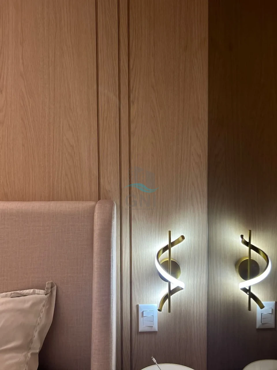 APARTAMENTO A VENDA - EDIFÍCIO TRIANON